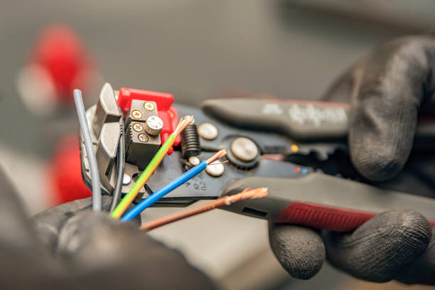 Best Affordable Electrician  in Carol Stream, IL